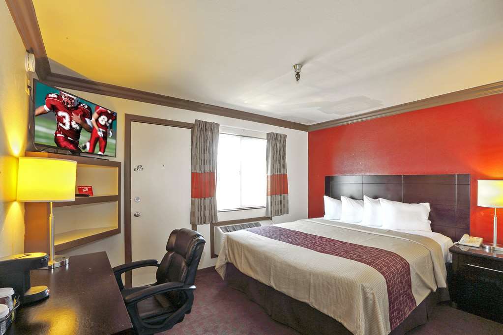 Red Roof Inn & Suites Monterey Pokoj fotografie